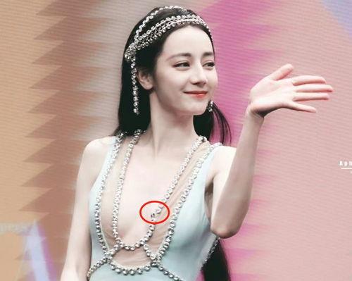 扒料迪丽热巴最新爆料,扒料背后的精彩瞬间